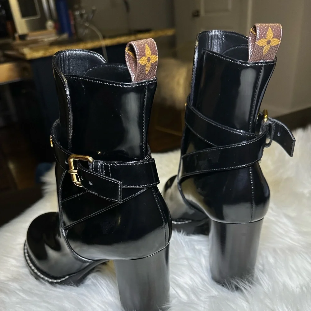 LV STAR TRAIL ANKLE BOOT - Picture 9 of 14